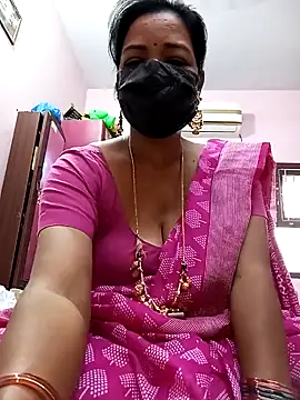 Snapshot of Tamil_sreelekha chatting on 01/16/25, 04:28 Tamil sreelekha online show from 01/16/25, 04:28