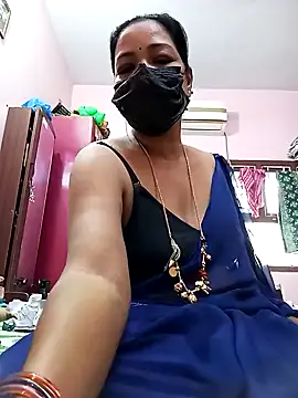 Snapshot of Tamil_sreelekha chatting on 01/17/25, 06:47 Tamil sreelekha online show from 01/17/25, 06:47