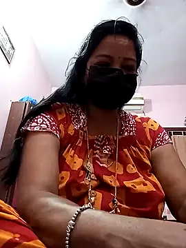 Snapshot of Tamil_sreelekha chatting on 02/05/25, 09:29 Tamil sreelekha online show from 02/05/25, 09:29