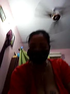 Snapshot of Tamil_sreelekha chatting on 09/28/25, 02:17 Tamil sreelekha online show from 09/28/25, 02:17