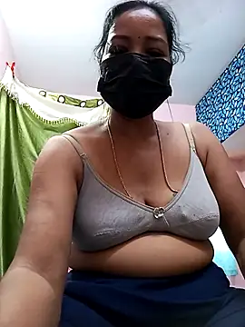 Snapshot of Tamil_sreelekha chatting on 10/02/25, 05:25 Tamil sreelekha online show from 10/02/25, 05:25