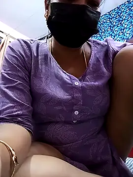 Snapshot of Tamil_sreelekha chatting on 10/26/25, 02:34 Tamil sreelekha online show from 10/26/25, 02:34