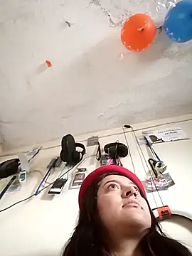 CORALINE GREYM online show from 09/27/25, 06:57