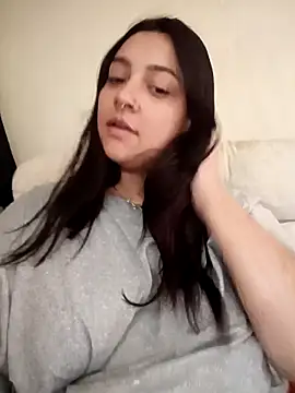 CORALINE GREYM online show from 10/10/25, 03:22