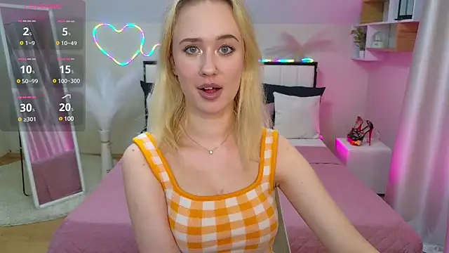 Snapshot of SashaBrooks chatting on 02/26/25, 05:50 SashaBrooks online show from 02/26/25, 05:50