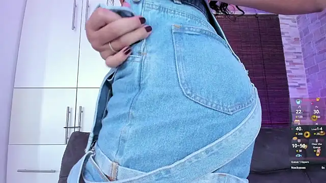 candyy bella online show from 02/01/25, 06:19