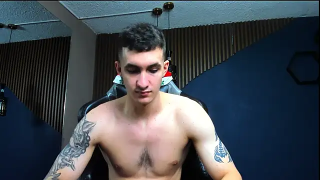 JacksonOlsenn online show from 01/12/25, 03:46