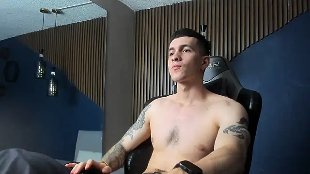 JacksonOlsenn online show from 01/15/25, 03:18