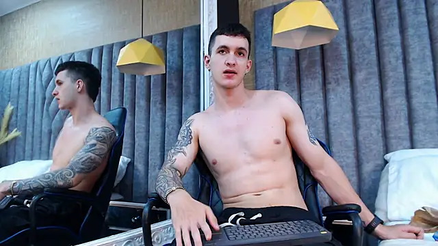 JacksonOlsenn online show from 01/21/25, 06:34