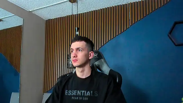 JacksonOlsenn online show from 02/01/25, 12:05