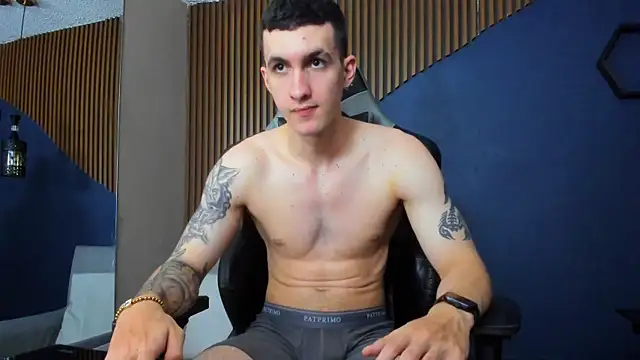 JacksonOlsenn online show from 02/07/25, 03:19