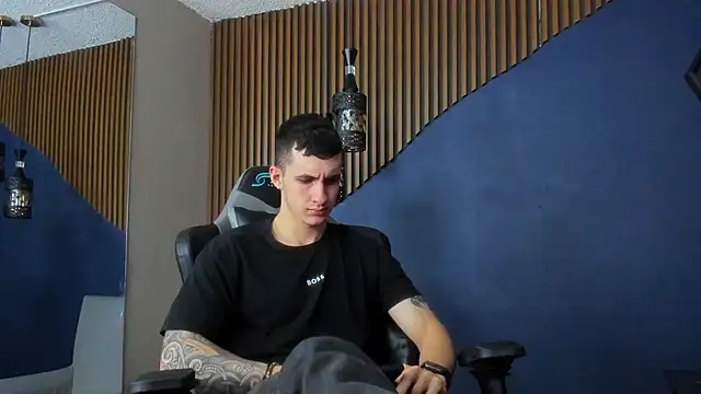 JacksonOlsenn online show from 02/10/25, 10:19