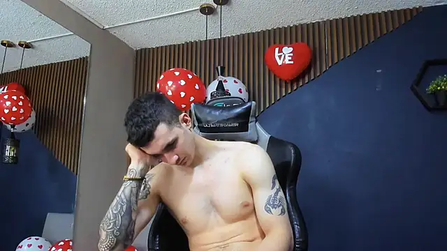 JacksonOlsenn online show from 02/14/25, 03:05