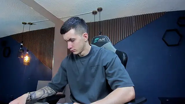 JacksonOlsenn online show from 03/14/25, 12:18