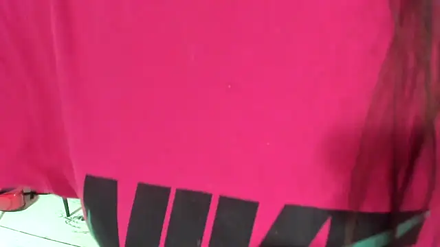 Snapshot of _angel_eyees_ chatting on 12/21/25, 07:43 angel eyees online show from 12/21/25, 07:43