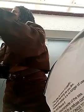 NINA 18 YEARS online show from 02/03/25, 07:52