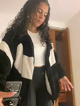 NINA 18 YEARS online show from 02/15/25, 10:42