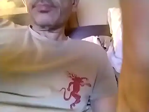 Snapshot of marcanthony6969xh chatting on 10/20/25, 11:10 marcanthony6969xh online show from 10/20/25, 11:10