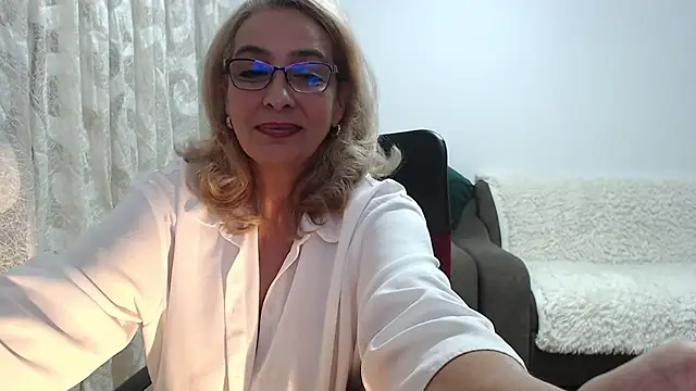 cecylya4u online show from 10/01/25, 06:25