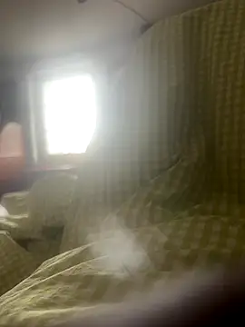 Snapshot of Jena1992 chatting on 11/14/25, 12:37 Jena1992 online show from 11/14/25, 12:37