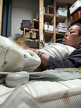 matilda08papars3 online show from 12/04/25, 08:28