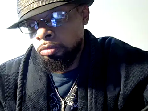 Snapshot of WhiskeyWood_DuhGOD chatting on 12/04/24, 08:40 WhiskeyWood DuhGOD online show from 12/04/24, 08:40