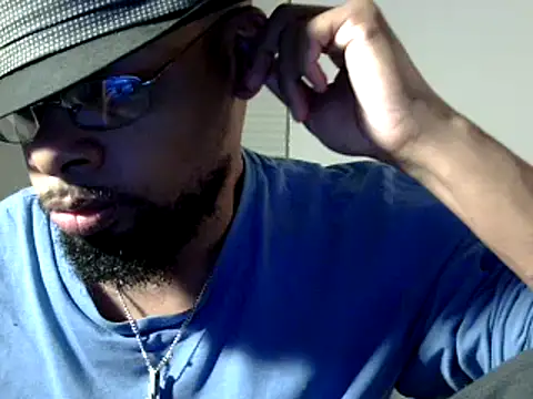 Snapshot of WhiskeyWood_DuhGOD chatting on 12/09/24, 02:13 WhiskeyWood DuhGOD online show from 12/09/24, 02:13