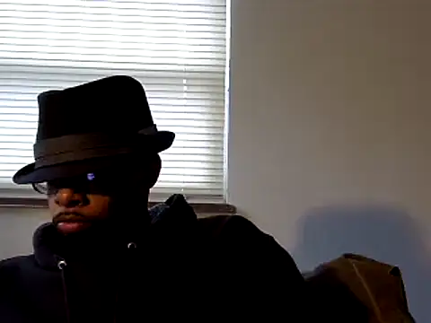 Snapshot of WhiskeyWood_DuhGOD chatting on 12/11/24, 08:28 WhiskeyWood DuhGOD online show from 12/11/24, 08:28