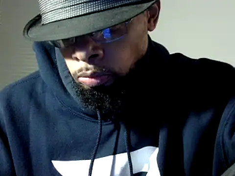 Snapshot of WhiskeyWood_DuhGOD chatting on 12/23/24, 02:13 WhiskeyWood DuhGOD online show from 12/23/24, 02:13