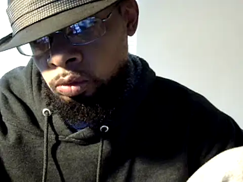 Snapshot of WhiskeyWood_DuhGOD chatting on 12/23/24, 08:25 WhiskeyWood DuhGOD online show from 12/23/24, 08:25