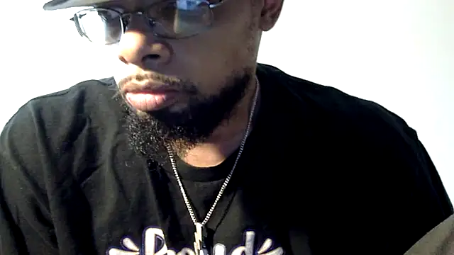 Snapshot of WhiskeyWood_DuhGOD chatting on 03/05/25, 05:39 WhiskeyWood DuhGOD online show from 03/05/25, 05:39