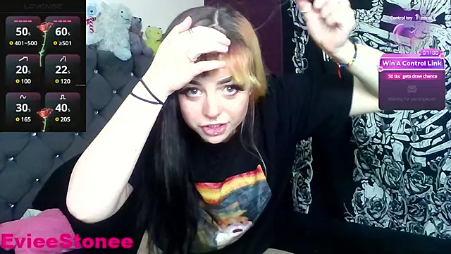 Snapshot of evieestonee4 chatting on 02/17/25, 06:48 evieestonee4 online show from 02/17/25, 06:48