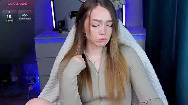 Evia r0se online show from 11/15/25, 10:12