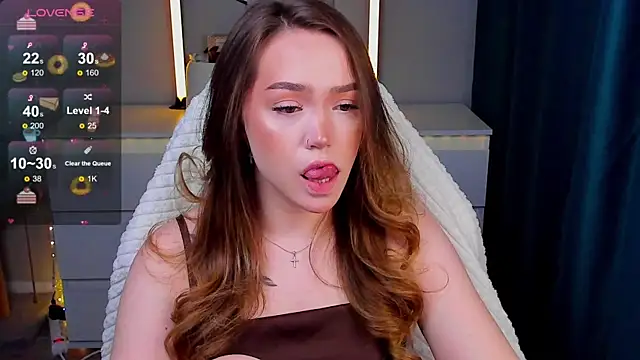 Snapshot of Evia_r0se chatting on 03/08/26, 03:49 Evia r0se online show from 03/08/26, 03:49