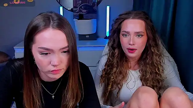 Snapshot of Evia_r0se chatting on 04/14/26, 03:51 Evia r0se online show from 04/14/26, 03:51