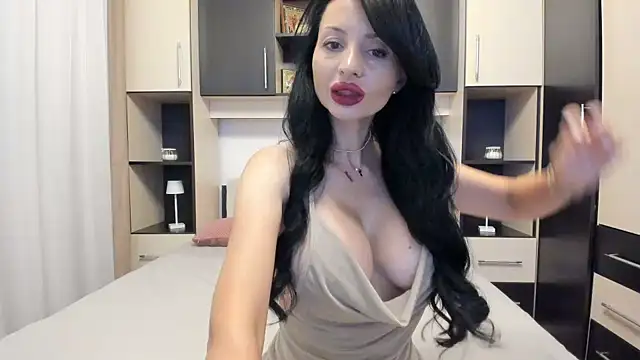 Snapshot of sexydeea87 chatting on 07/04/26, 03:56 sexydeea87 online show from 07/04/26, 03:56