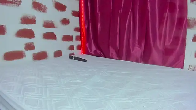 Snapshot of ANEVANS2 chatting on 09/29/25, 02:55 ANEVANS2 online show from 09/29/25, 02:55