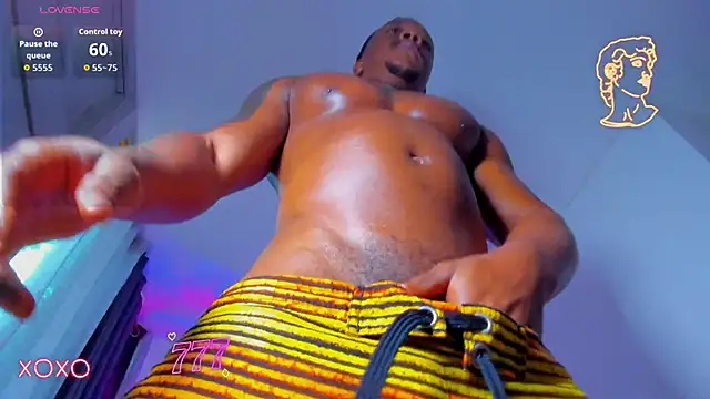 Snapshot of ronnie_7777 chatting on 02/23/26, 01:41 ronnie 7777 online show from 02/23/26, 01:41