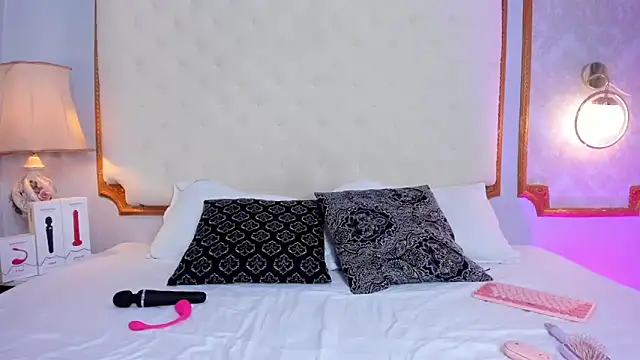 amy nicolee online show from 03/19/25, 07:38