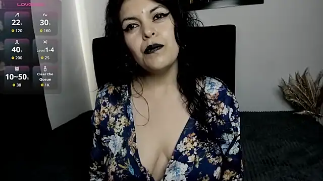Snapshot of scarlett_w0lf chatting on 06/16/26, 10:01 scarlett w0lf online show from 06/16/26, 10:01