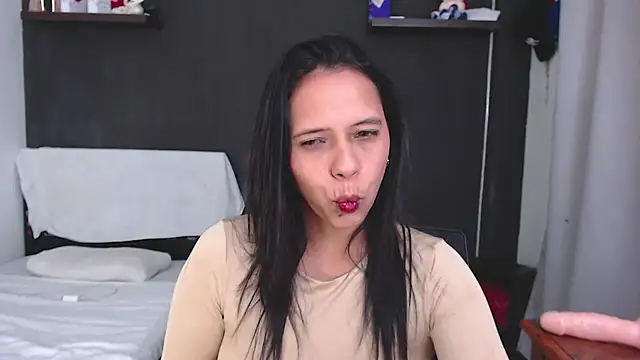 Snapshot of SusanLeroy chatting on 05/02/26, 09:47 SusanLeroy online show from 05/02/26, 09:47