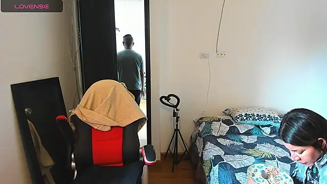 peanut tangerine online show from 02/03/25, 08:24