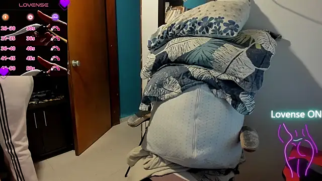 Snapshot of peanut_tangerine chatting on 11/10/25, 11:04 peanut tangerine online show from 11/10/25, 11:04