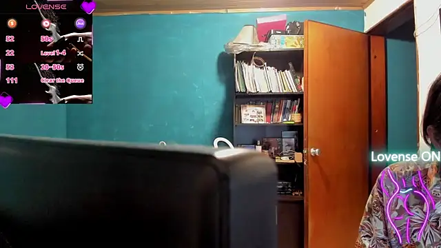 Snapshot of peanut_tangerine chatting on 11/15/25, 01:03 peanut tangerine online show from 11/15/25, 01:03