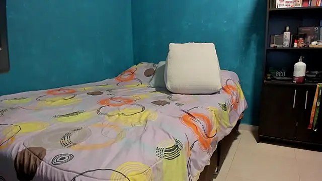 Snapshot of peanut_tangerine chatting on 11/20/25, 11:04 peanut tangerine online show from 11/20/25, 11:04