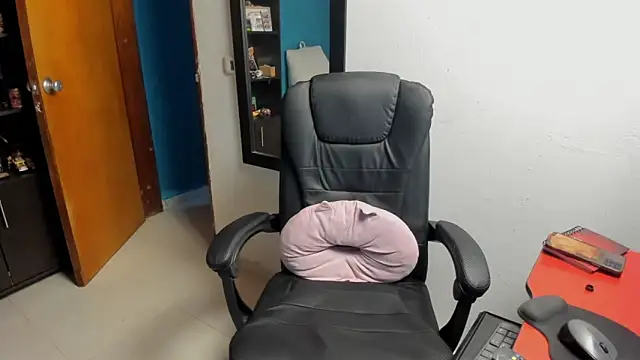 peanut tangerine online show from 01/10/26, 12:01