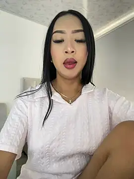 SOPHIACANDY19  online show from 05/31/26, 09:49