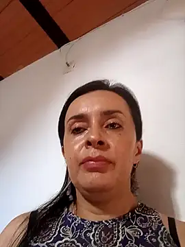 Samantha Sullivan  online show from 12/04/24, 03:32