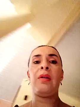 Samantha Sullivan  online show from 09/25/25, 04:11