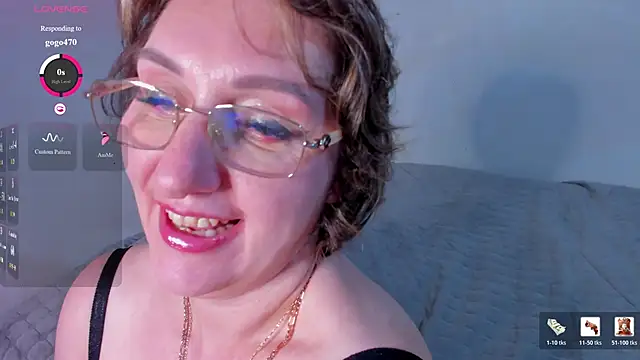 Snapshot of Super_titssss chatting on 04/04/26, 02:14 Super titssss online show from 04/04/26, 02:14